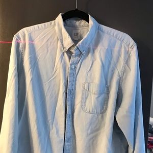 Gap size large chambray button down
